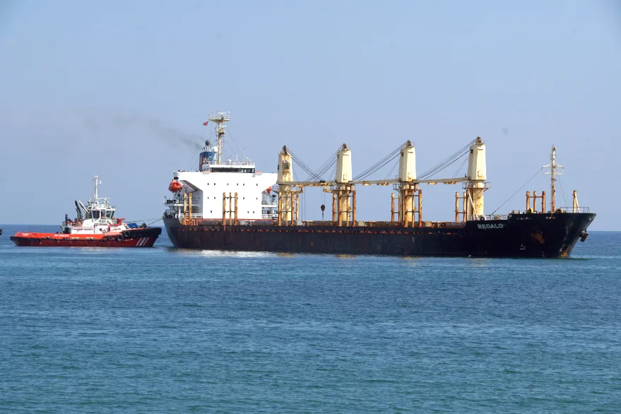Tekirdağ’da karaya oturan gemi kurtarıldı