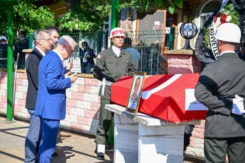 Kıbrıs gazisi son yolculuğuna uğurlandı