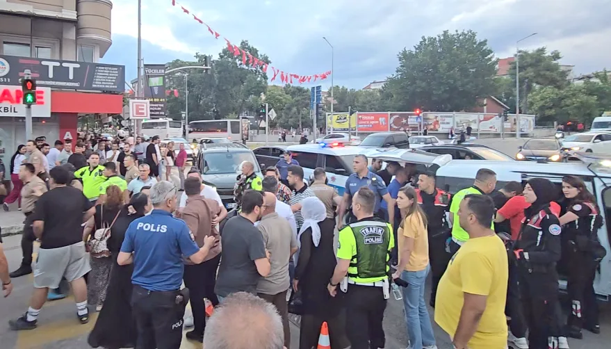 Sosyal medya gerilimi sokakta kavgaya dönüştü
