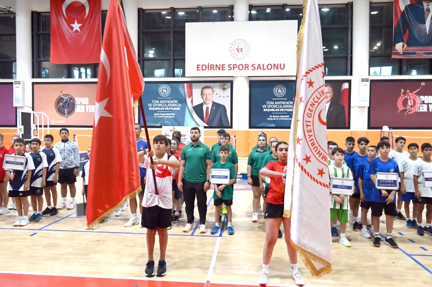 Badminton Grup Musabakalari 1 - Eski Bakan Eroğlu Edirne’de