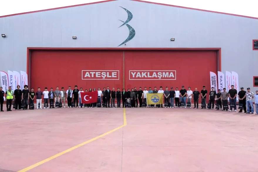 Baykar’da üretimden uçuşa İHA sürecini gözlemlediler