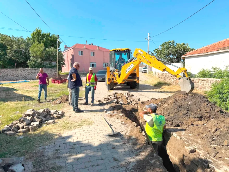 Enez Dogalgaz Calismasi 2 - Seyir halindeki otomobil alev aldı