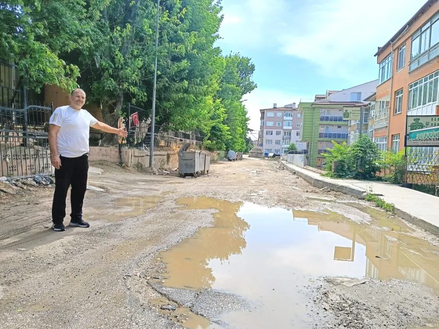 Muhtar Sert’ten belediyeye hizmet eleştirisi