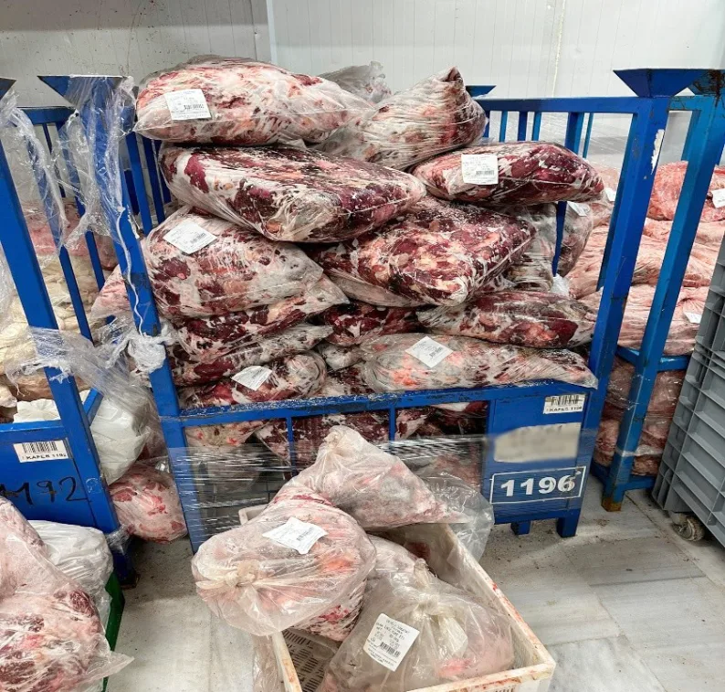 Tüketime uygun olmayan 5 ton et imha edildi