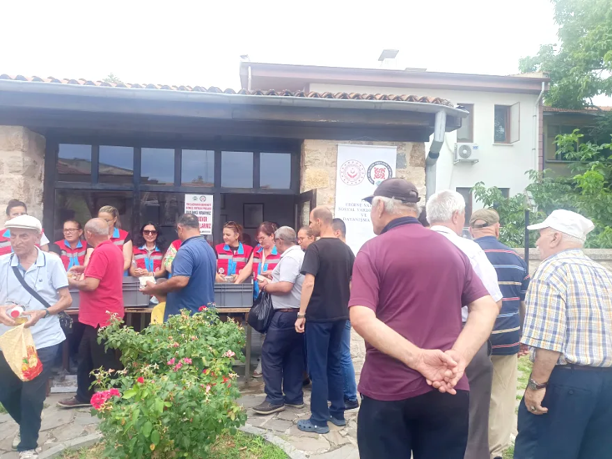 Gonul Sofrasi 4 - Paylaşmanın bereketi gönülleri buluşturdu