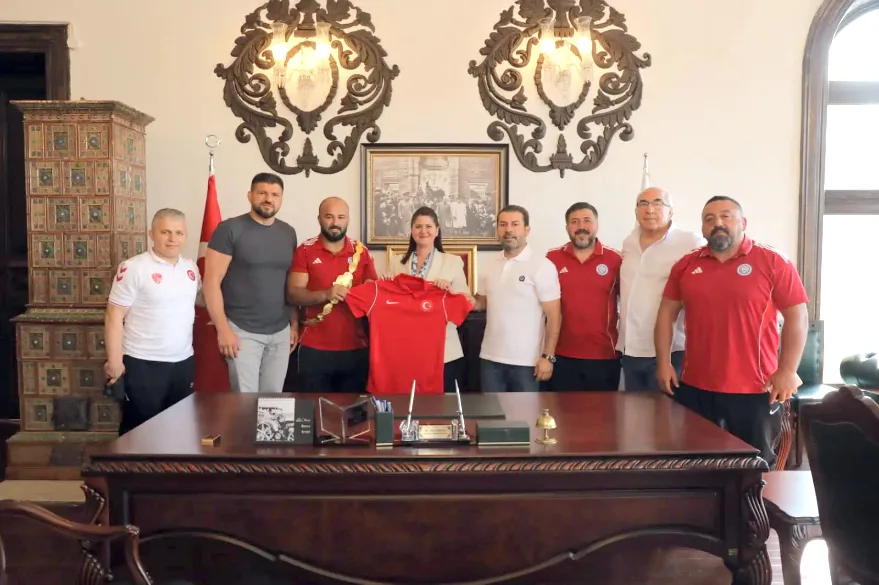 Başpehlivan Okulu, Başkan Gencan’ı ziyaret etti