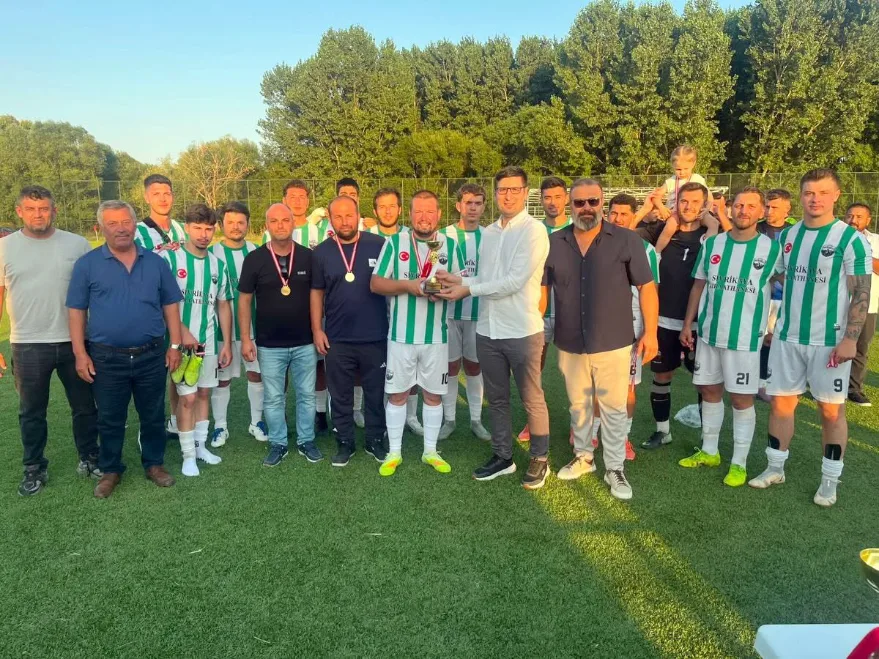 Suloglu Turnuva 1 - Tunca Nehri’ne atılan çöpler kirliliğe neden oldu