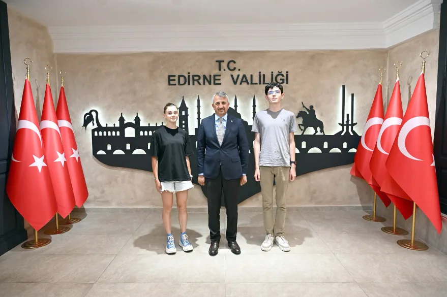 Vali Sezer LGS 1 - Saros Körfezi sahillerinde bayram yoğunluğu sürüyor