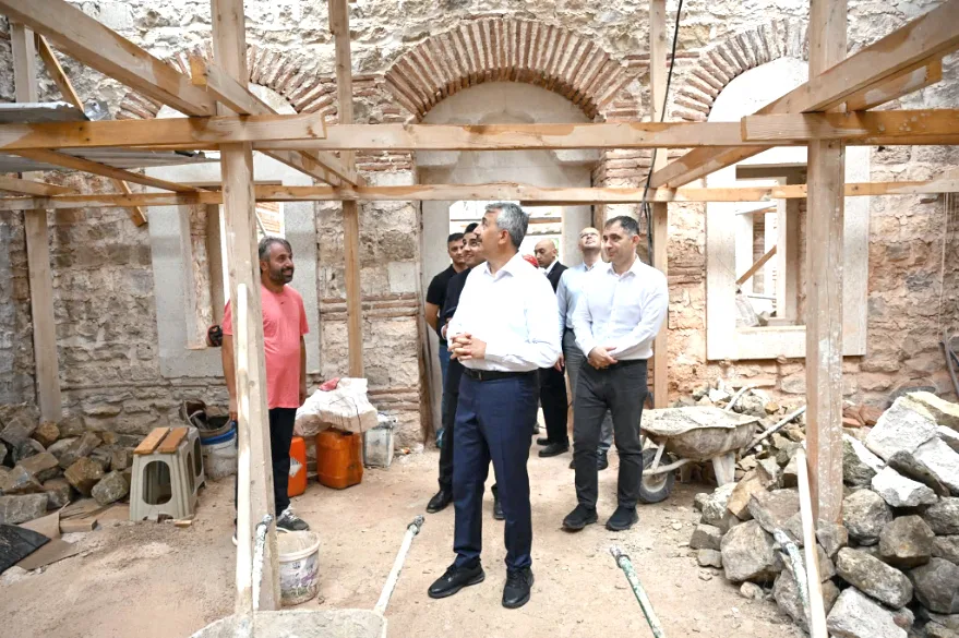Vali Sezer, Çokalca Camii restorasyonu inceledi