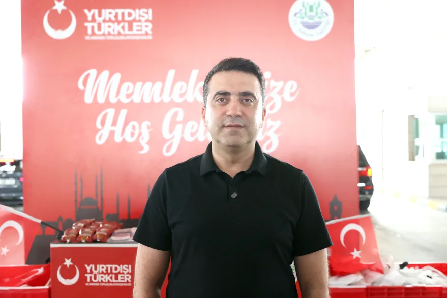 YTB Baskani Kapikule 2 - YTB Başkanı Turus Kapıkule’de gurbetçileri karşıladı