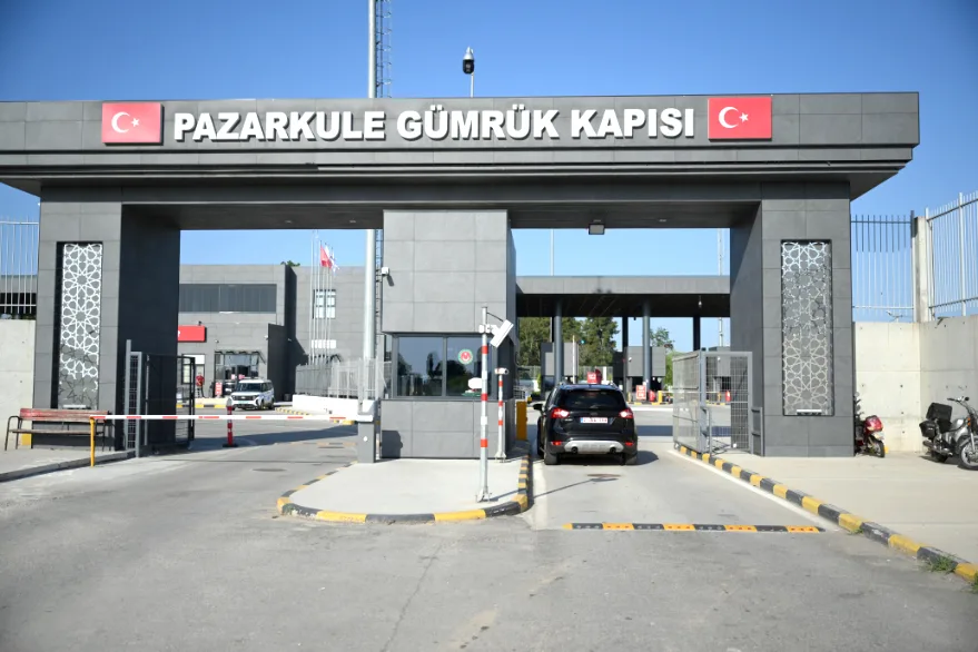 Yunanistan’daki grev sınır geçişlerini durdurdu