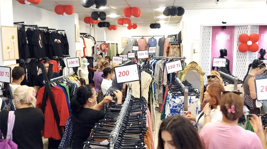 Almina moda outlet 3 - Almina Moda Outlet Edirne’de kapılarını açtı