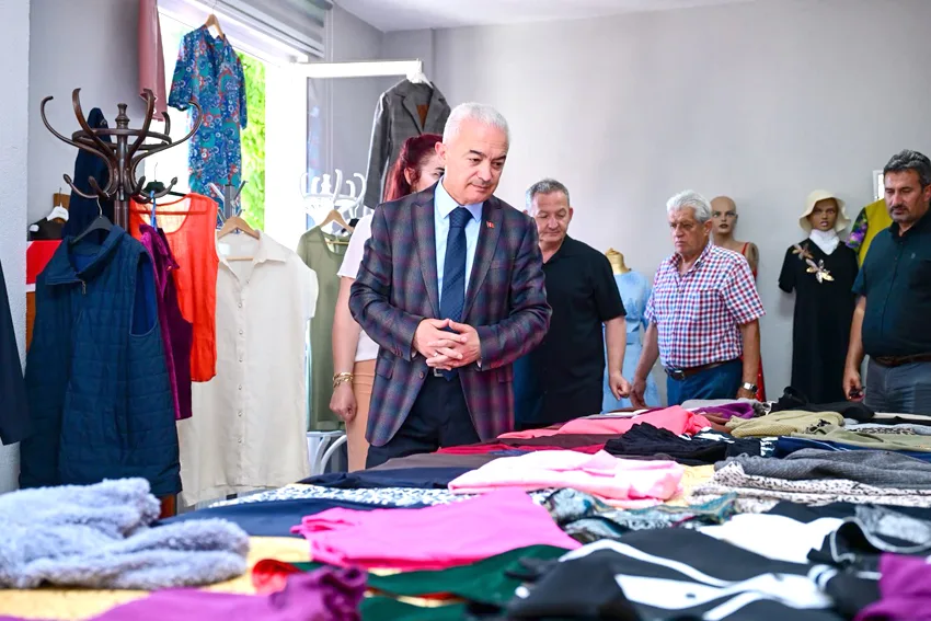 Kırklareli Valisi Turan, yıl sonu dikiş ve giyim sergisi açılışına katıldı
