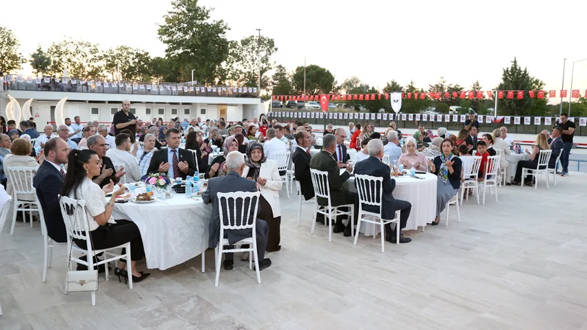 Sehit aileleri gaziler vali - Üniversite öğrencileri yabani otla ilaçsız mücadele için yapay zekalı otonom robot geliştirdi