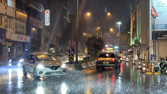 Siddetli yagmur 2 - Kırklareli’nde gök gürültülü sağanak etkili oldu