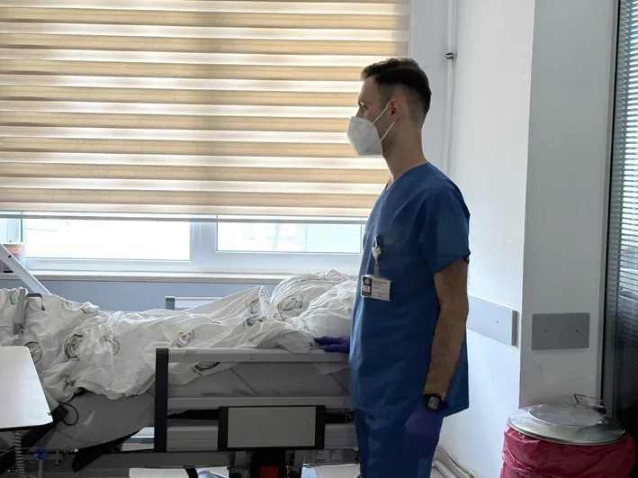 Taner 3 - Hemşirelik ile hakemliği aynı disiplinle sürdürüyor