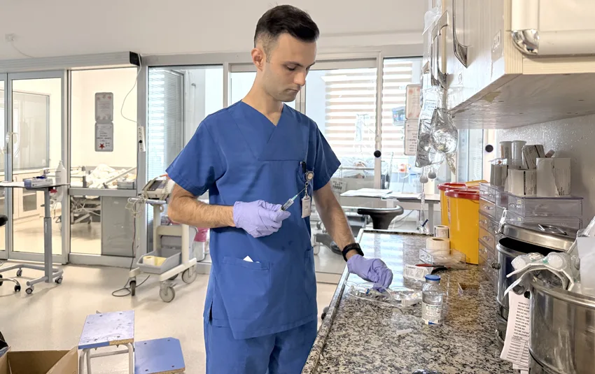 Hemşirelik ile hakemliği aynı disiplinle sürdürüyor