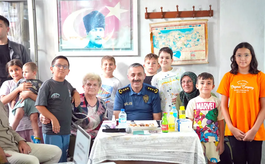 Tekirdağ Emniyet Müdürü Turanlı, mahalle sakinleriyle bir araya geldi