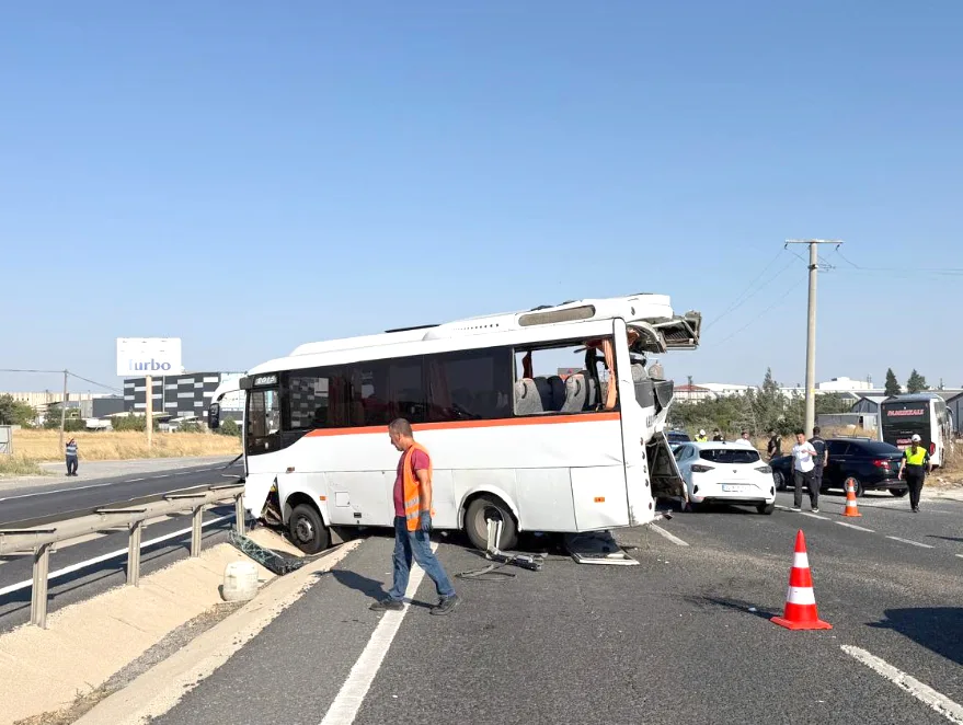 Tekirdağ’da zincirleme trafik kazasında 29 kişi hafif yaralandı