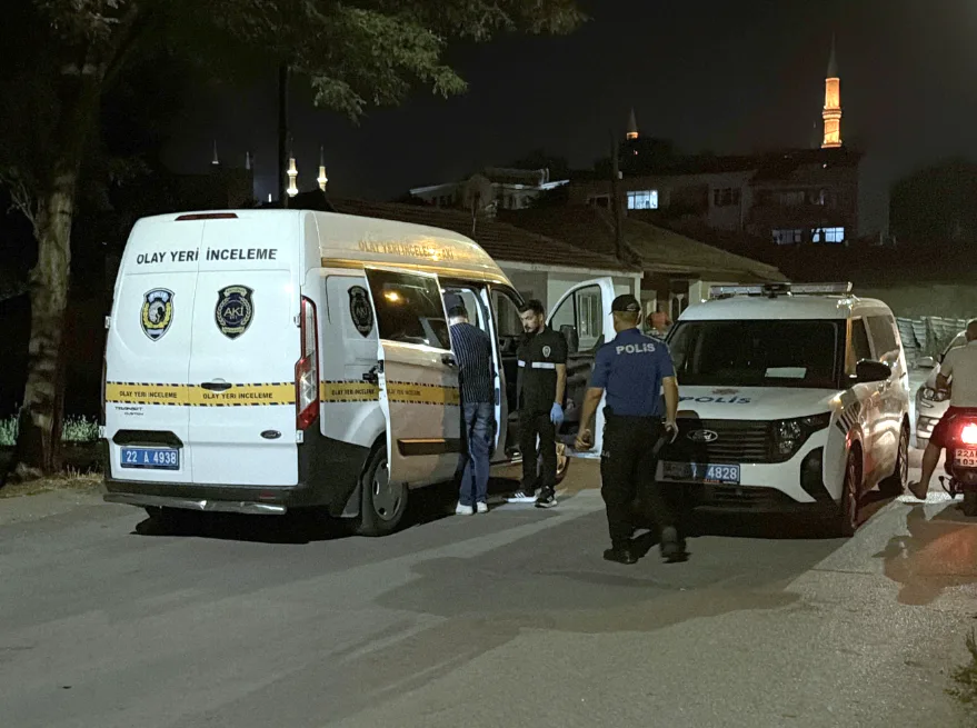 Edirne’de bıçaklı kavgada 1 kişi yaralandı