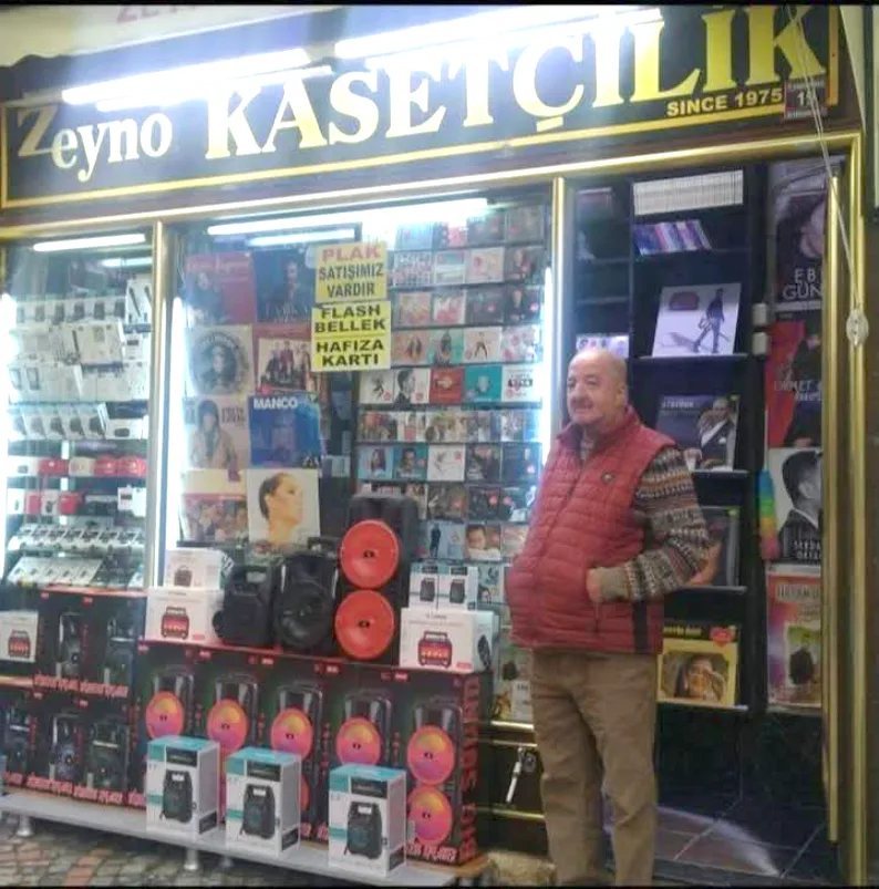 Yarım asrın müzik hafızası hayata veda etti