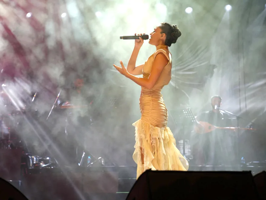 Festival gecesi müzikle renklendi