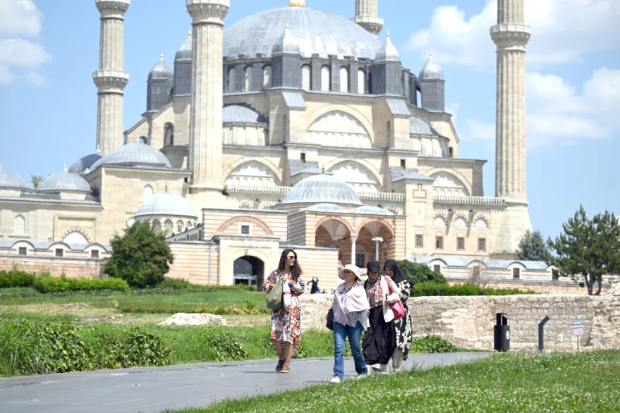 Edirne kavruldu: Termometreler 37 dereceyi gösterdi