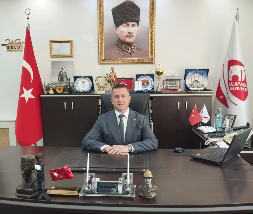 CHP rozetini çıkardı, bağımsız yola devam dedi