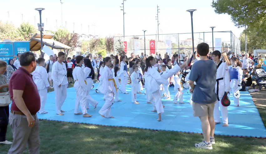 Kırklareli’nde gençlik şöleni düzenlendi