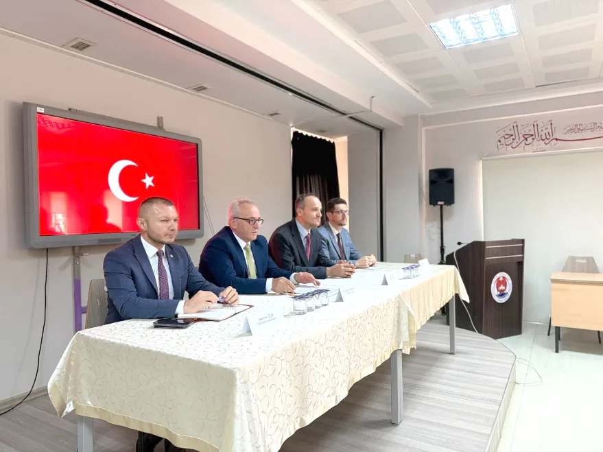 Milli Eğitim Müdürü Alireisoğlu, Uzunköprü’de okulları ziyaret etti
