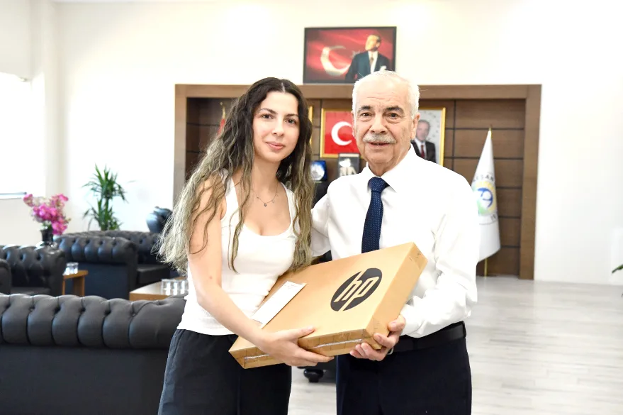 Keşan’da Tıp Fakültesi öğrencisine eğitim desteği
