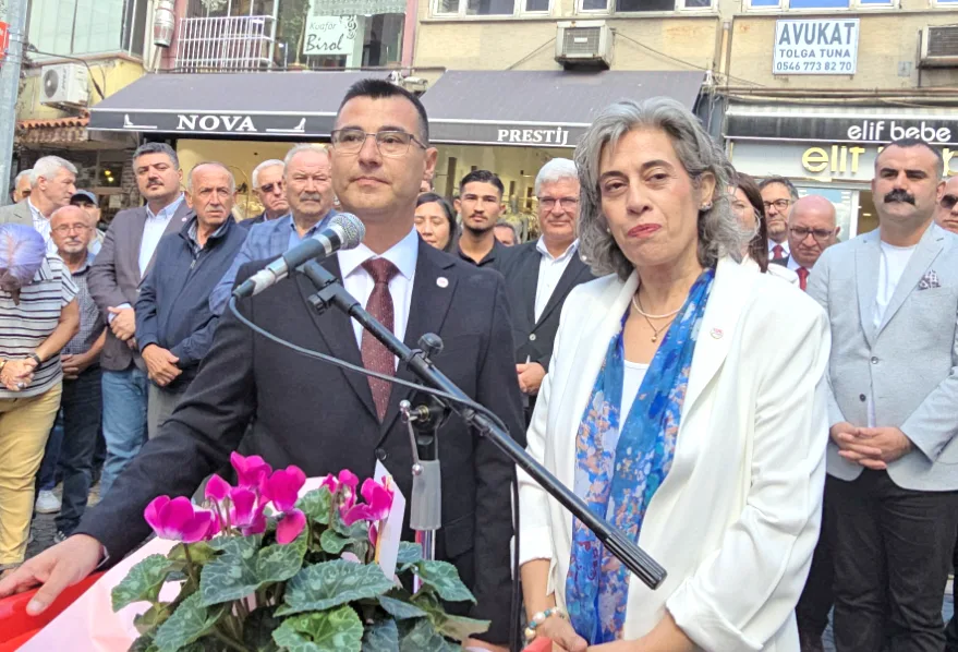 YENİ’nin eski oyunu; Ön seçimde ‘oy’a karşı belediye de ‘iş’
