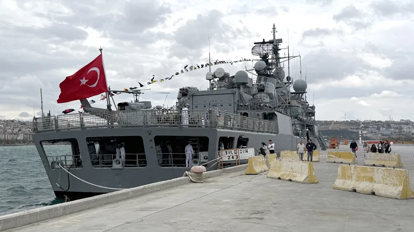 Tekirdağ’da “TCG Yıldırım” gemisi ziyarete açıldı