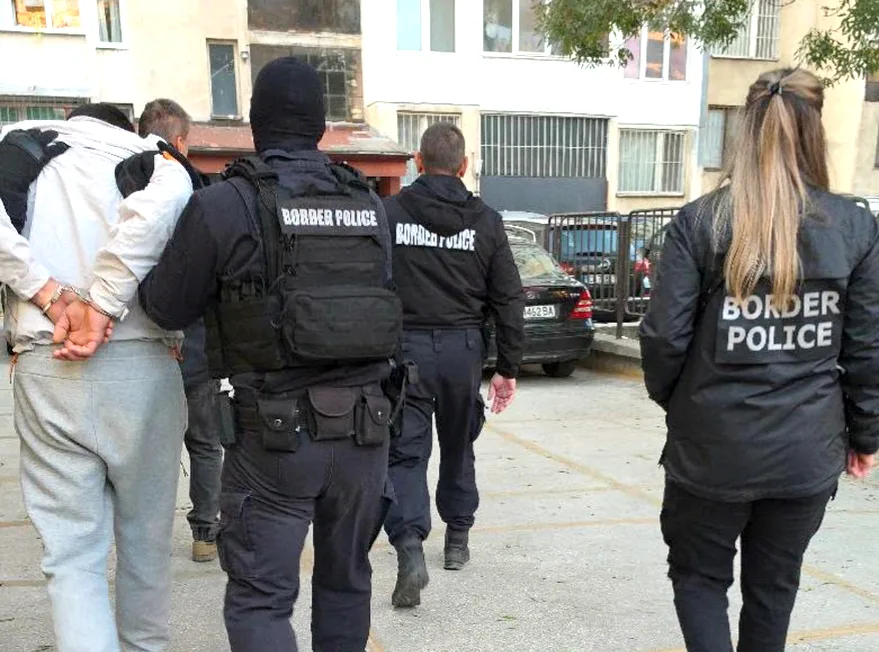 Bulgaristan’da göçmen kaçakçılığı operasyonu: 22 gözaltı