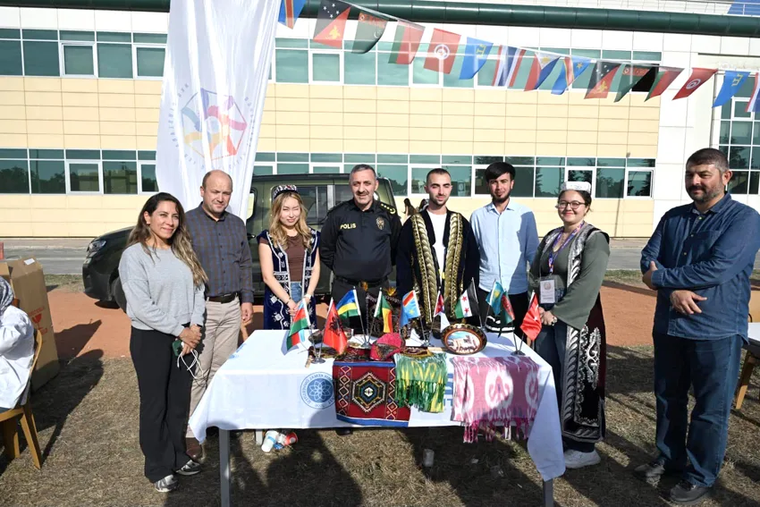 Tekirdağ’da üniversite öğrencileri topluluklarını tanıtıyor
